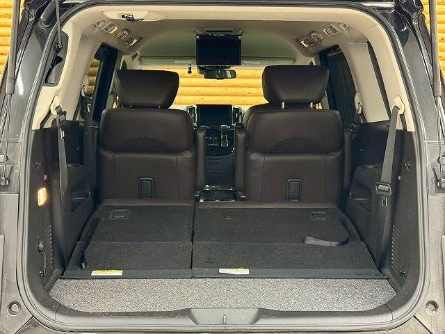 NISSAN ELGRAND 2022 Image 31