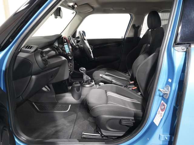 BMW MINI COOPER S 5D 2016 Image 31