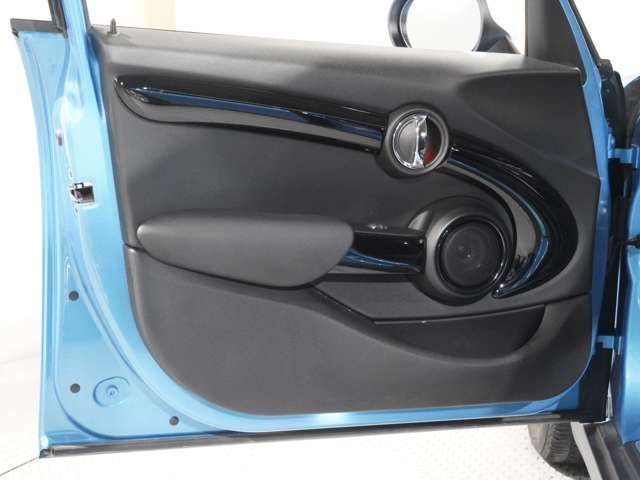 BMW MINI COOPER S 5D 2016 Image 31