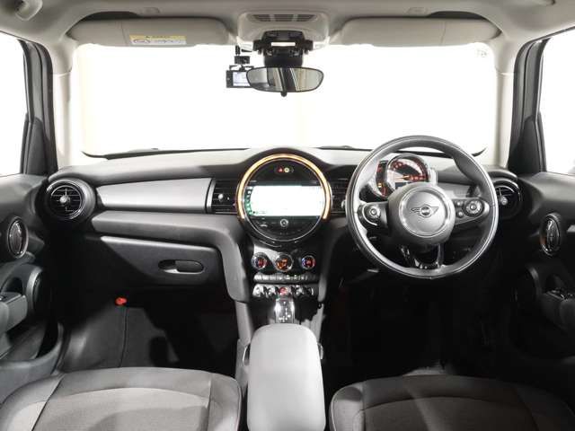 BMW MINI COOPER 5DOOR 2019 Image 31