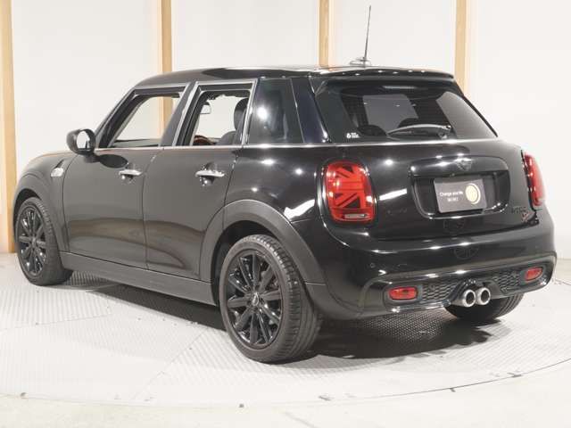 BMW MINI COOPER SD 5DOOR 2021 Image 31