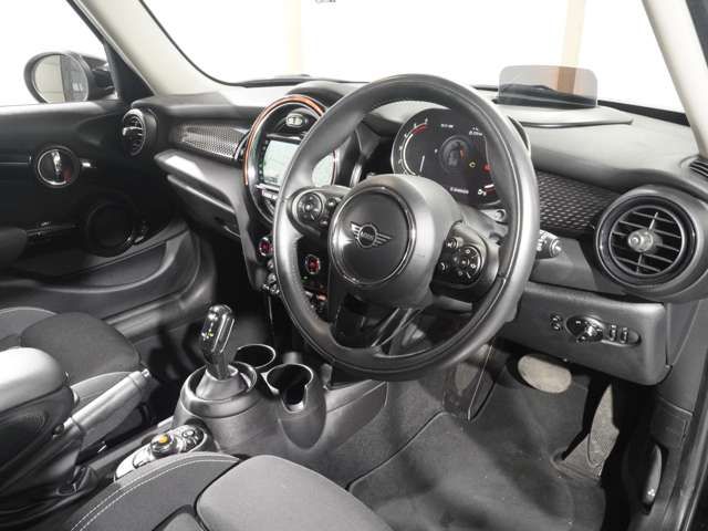 BMW MINI COOPER SD 5DOOR 2021 Image 31