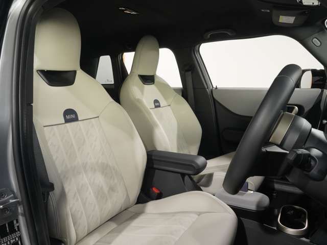 BMW MINI COOPER 5DOOR 2024 Image 31