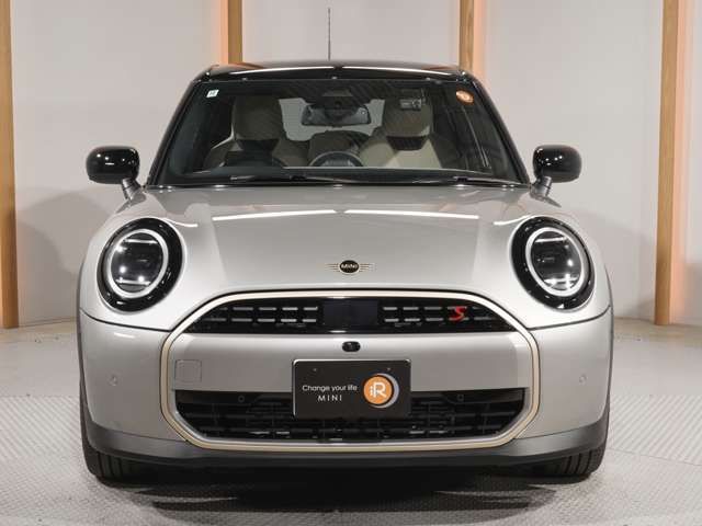 BMW MINI COOPER 5DOOR 2024 Image 31