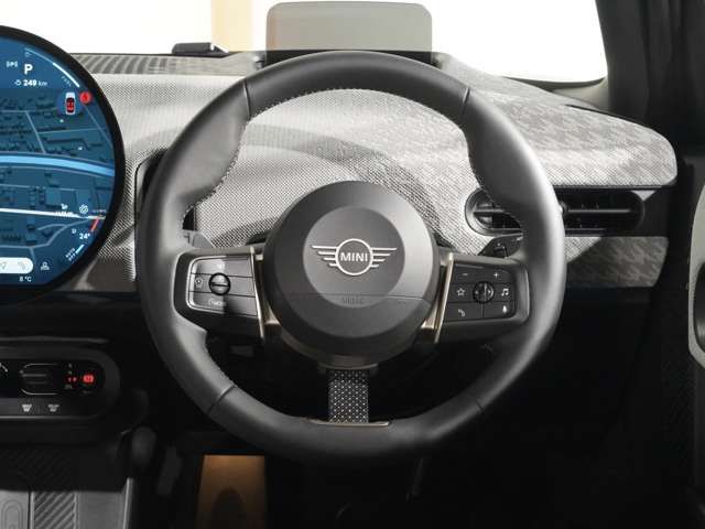 BMW MINI COOPER 5DOOR 2024 Image 31