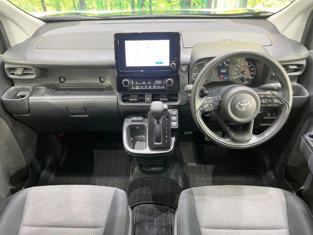 TOYOTA SIENTA HYBRID 2024 Image 31