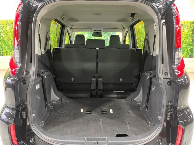 TOYOTA SIENTA HYBRID 2024 Image 31