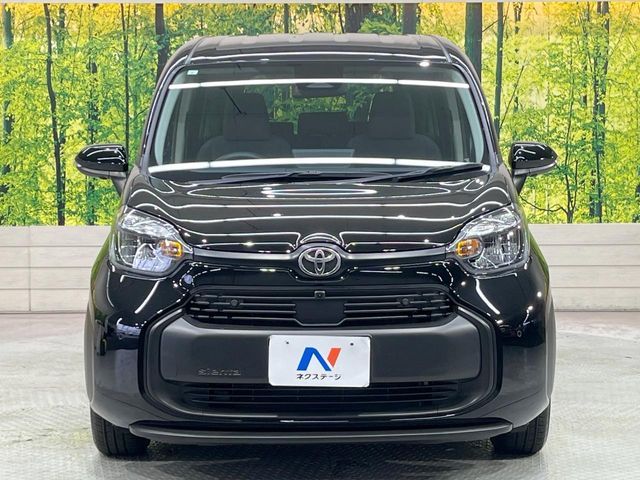 TOYOTA SIENTA HYBRID 2024 Image 31