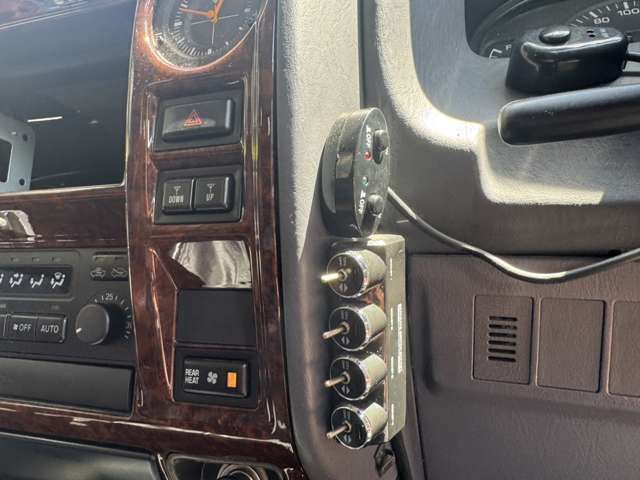 TOYOTA LANDCRUISER PRADO 1998 Image 31