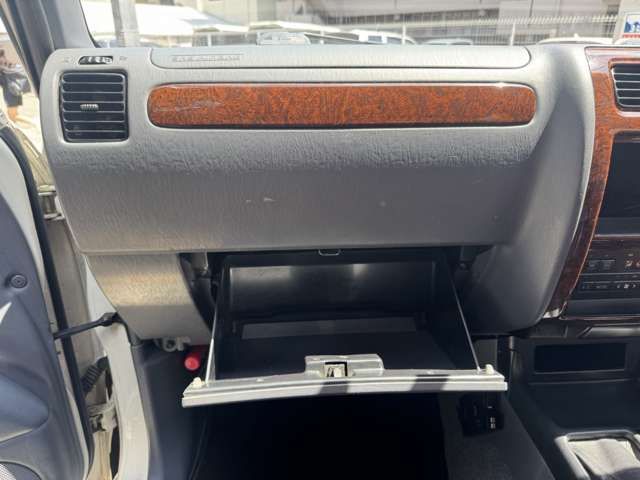 TOYOTA LANDCRUISER PRADO 1998 Image 31