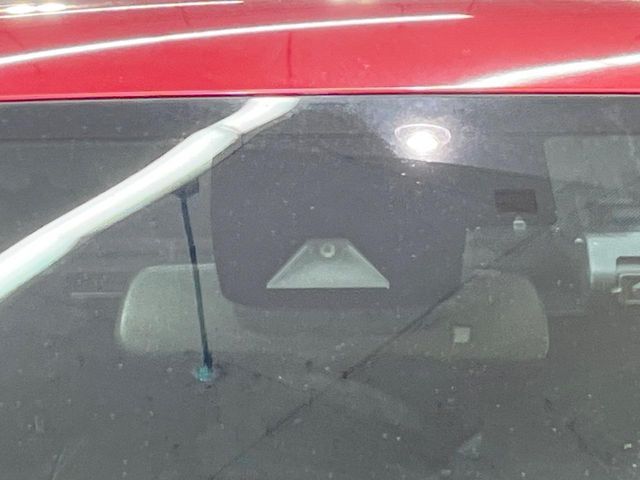 TOYOTA PRIUS 2019 Image 31