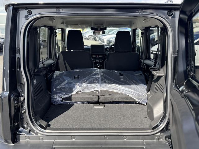 SUZUKI JIMNY NOMADE 2025 Image 31