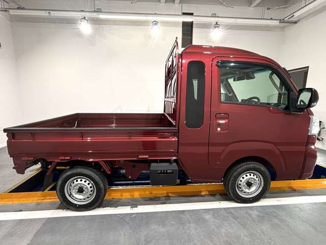 DAIHATSU HIJET TRUCK 4WD 2022 Image 31