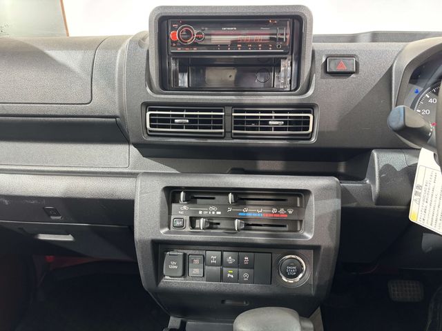 DAIHATSU HIJET TRUCK 4WD 2022 Image 31