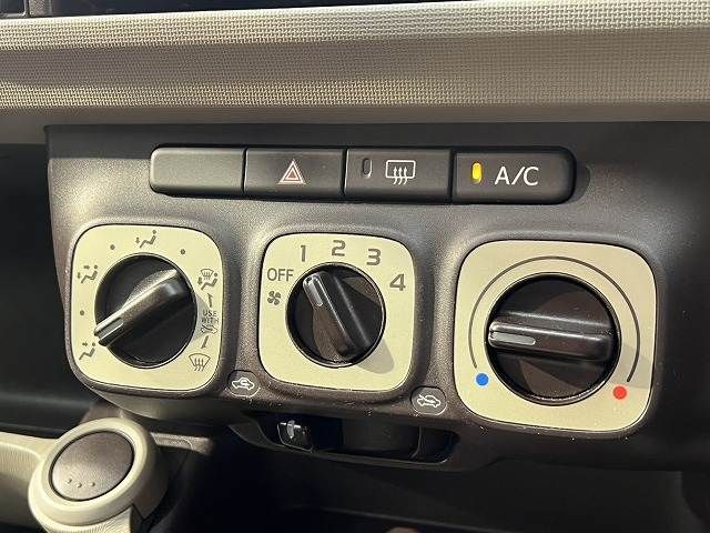 TOYOTA PASSO 2015 Image 31