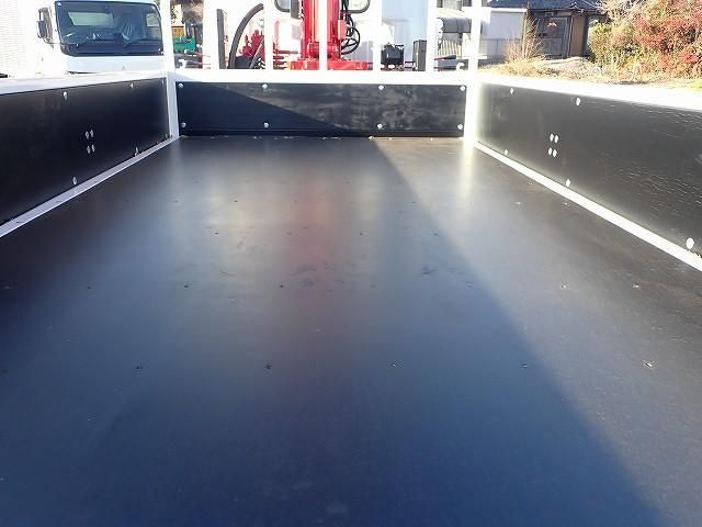 MITSUBISHI CANTER 2025 Image 31