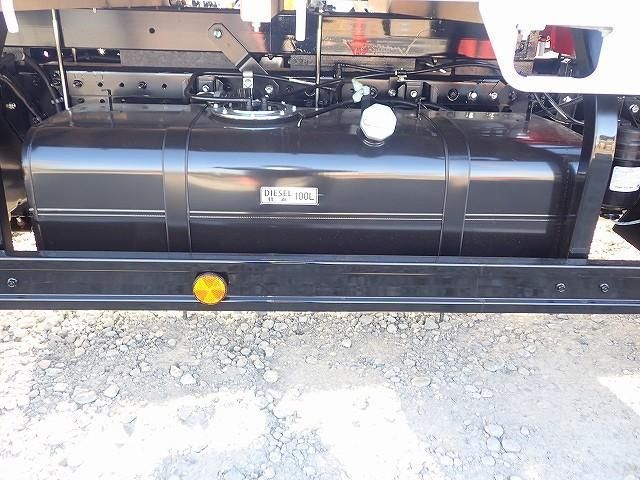 MITSUBISHI CANTER 2025 Image 31