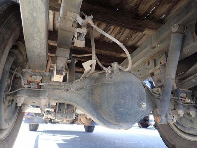 ISUZU ELF 2016 Image 31