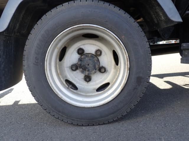 HINO DUTRO 2013 Image 31