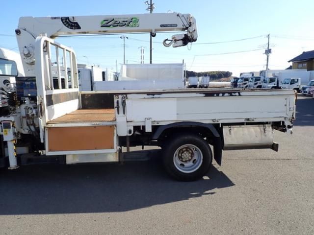 HINO DUTRO 2015 Image 31