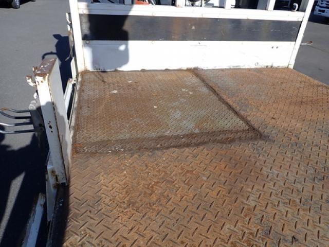 HINO DUTRO 2015 Image 31