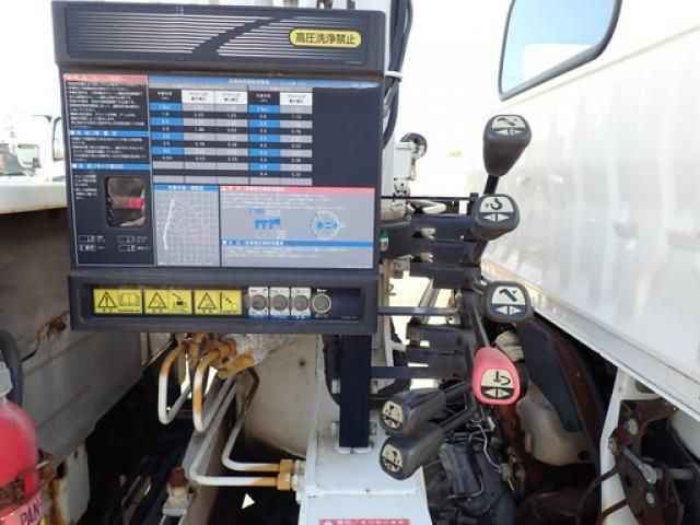 HINO DUTRO 2015 Image 31