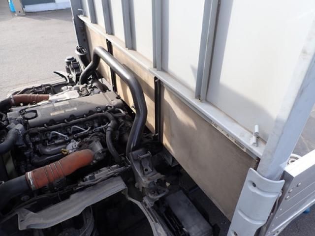 ISUZU ELF 2019 Image 31