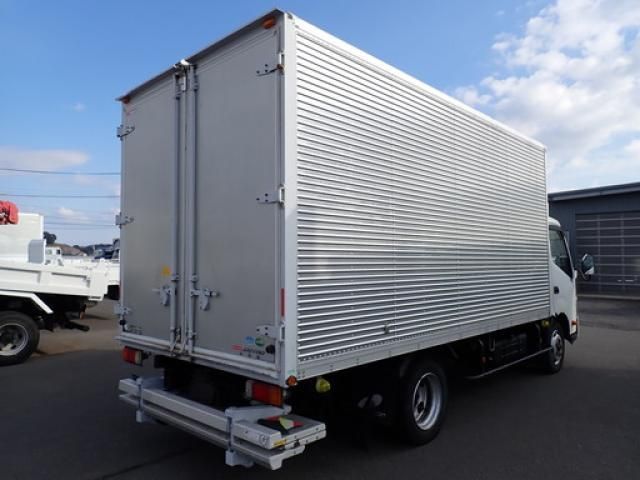 HINO DUTRO 2017 Image 31