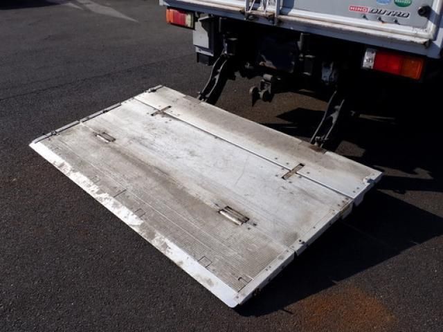 HINO DUTRO 2017 Image 31