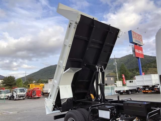 MITSUBISHI FUSOU FIGHTER 2025 Image 31