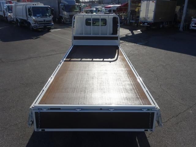 TOYOTA DYNA 2026 Image 31