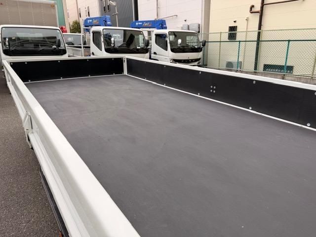 MITSUBISHI CANTER 2025 Image 31