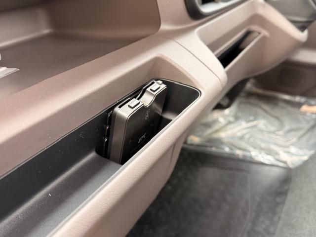 MITSUBISHI CANTER 2025 Image 31