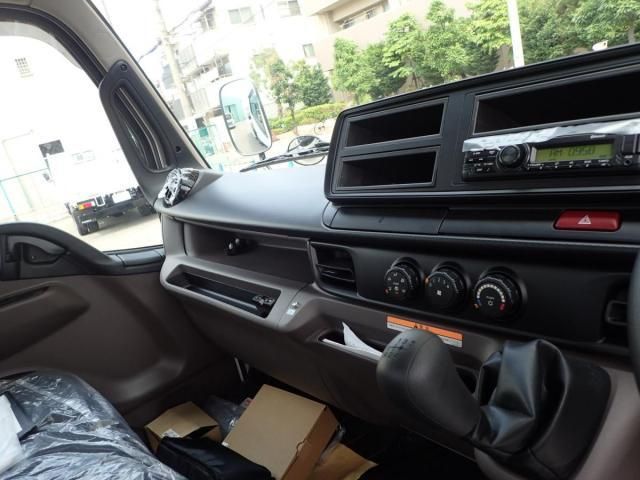 MITSUBISHI CANTER 2025 Image 31