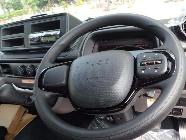 MITSUBISHI CANTER 2025 Image 31