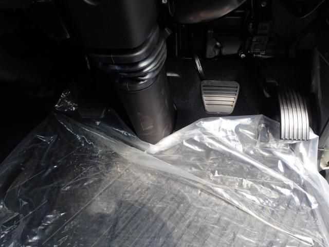 MITSUBISHI CANTER 2025 Image 31