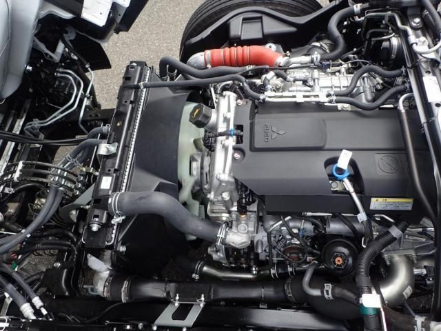 MITSUBISHI CANTER 2025 Image 31