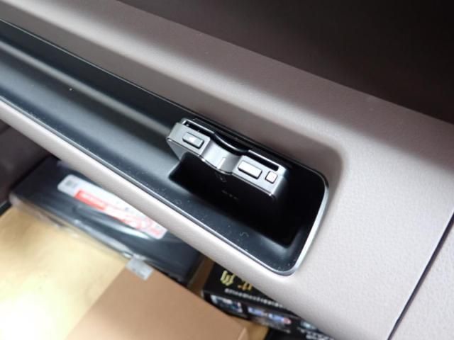 MITSUBISHI CANTER 2025 Image 31