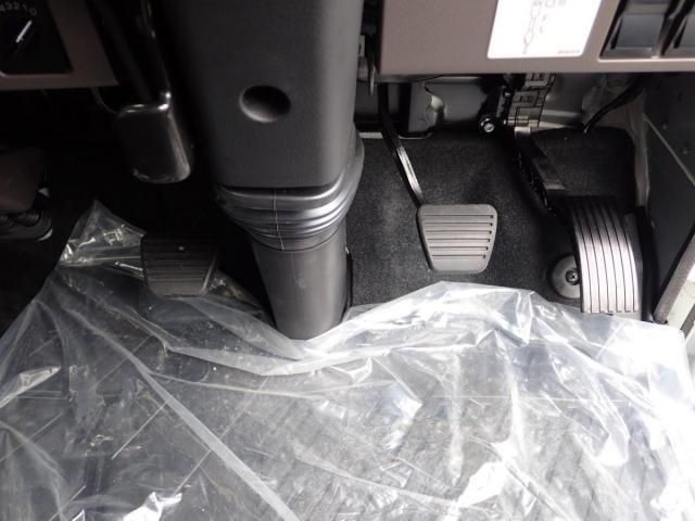 MITSUBISHI CANTER 2025 Image 31