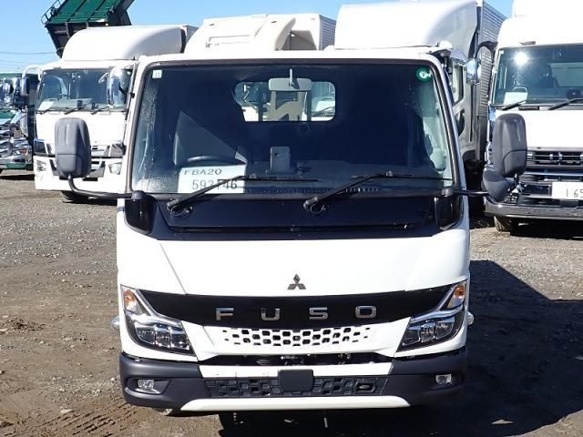 MITSUBISHI CANTER 2022 Image 31
