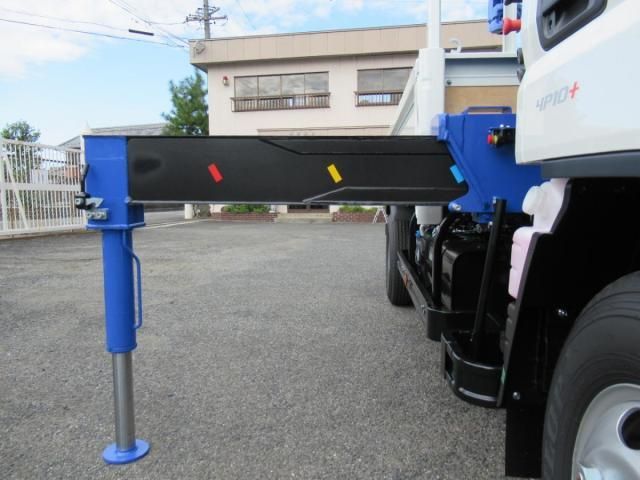 MITSUBISHI CANTER 2025 Image 31