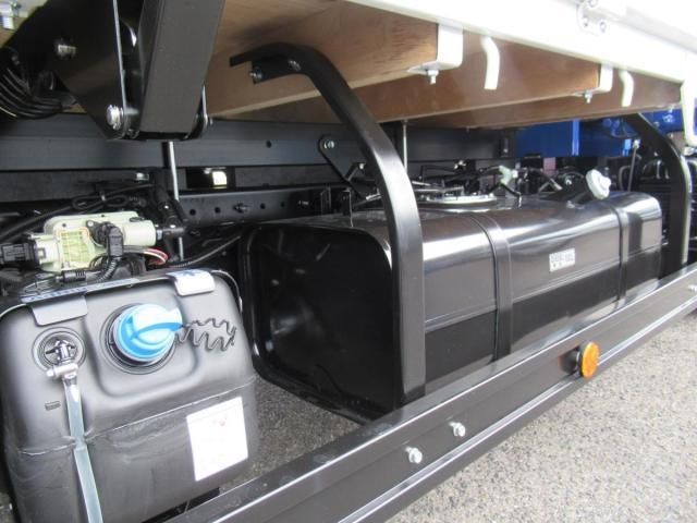 MITSUBISHI CANTER 2025 Image 31