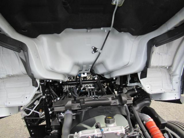 MITSUBISHI CANTER 2025 Image 31