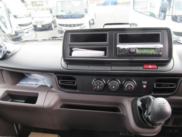 MITSUBISHI CANTER 2025 Image 31