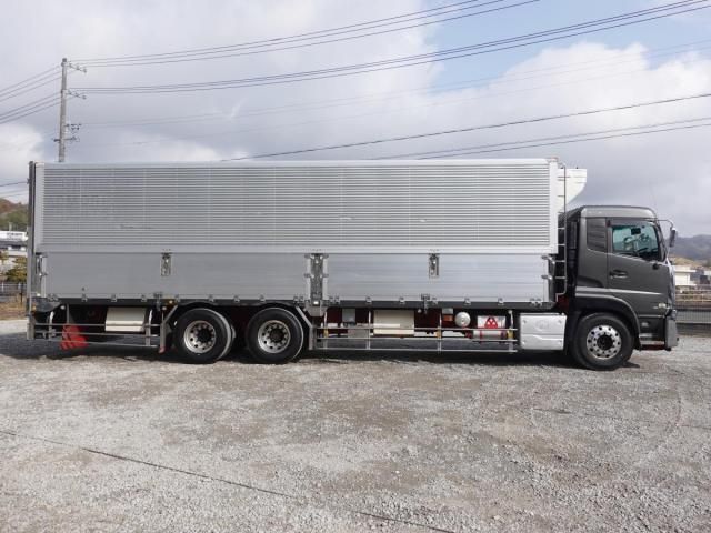 NISSAN DIESEL QUON 2018 Image 31