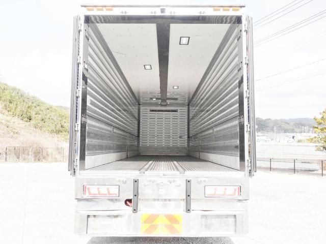 NISSAN DIESEL QUON 2018 Image 31