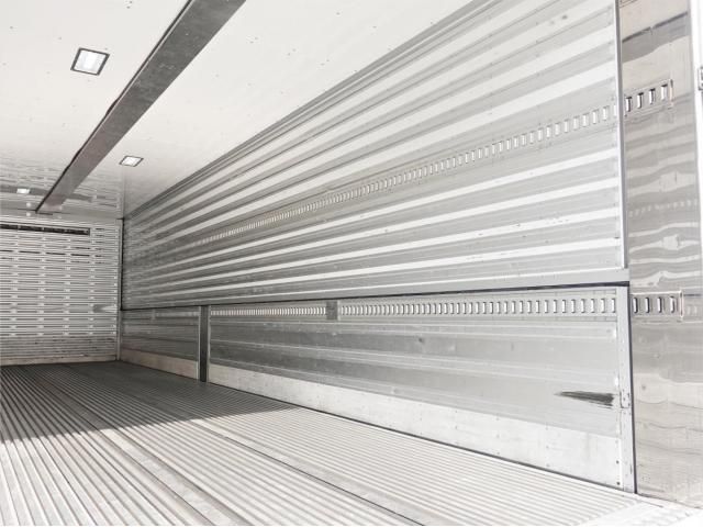 NISSAN DIESEL QUON 2018 Image 31