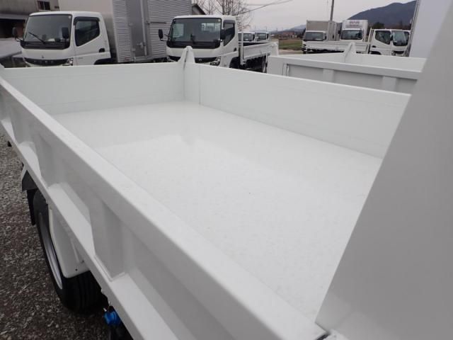 MITSUBISHI CANTER 2025 Image 31