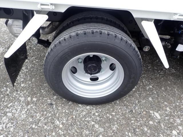 MITSUBISHI CANTER 2025 Image 31