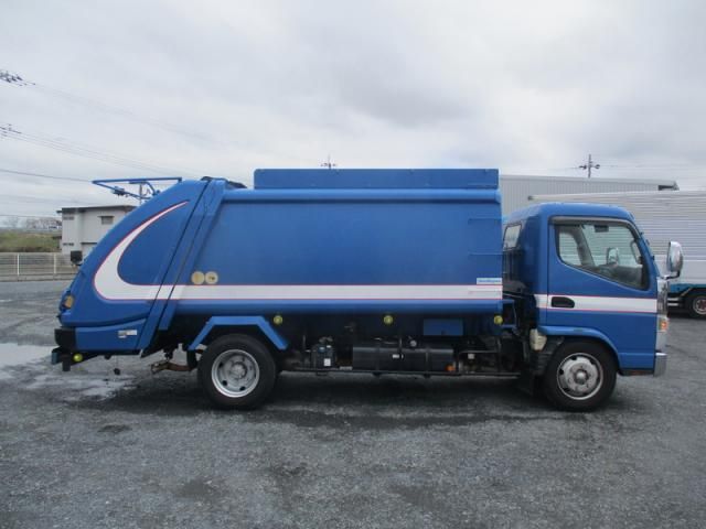 MITSUBISHI CANTER 2016 Image 31